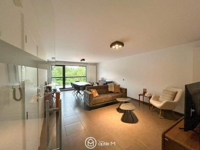 Lichtrijk appartement te huur in Tienen – met twee parkee.