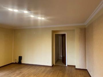 Lichtrijk hoekappartement met 2 slaapkamers op toplocatie aan het Mijnplein in Oostende