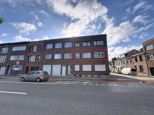 Lichtrijk hoekappartement met 2 slaapkamers te huur in Wilrijk