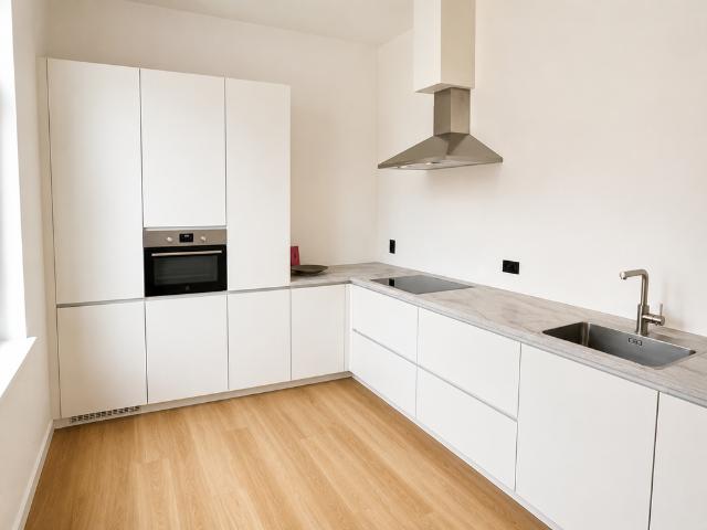 Lichtrijk hoekappartement in bruisend Oud Berchem