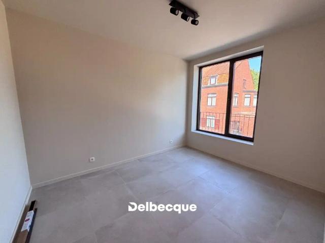 Lichtrijk nieuwbouwappartement, 3 slaapkamers, ruim terras en 2 autostaanplaatsen