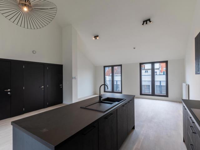 Lichtrijk penthouse met 2 ruime terrassen