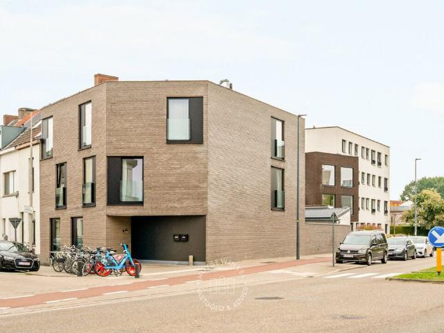 Lichtrijk recent nieuwbouwappartement op toplocatie