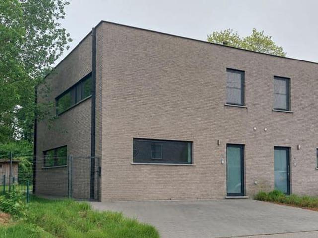 Lichtrijke nieuwbouwwoning met grote tuin in Opwijk!