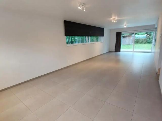 Lichtrijke nieuwbouwwoning met grote tuin in Opwijk!