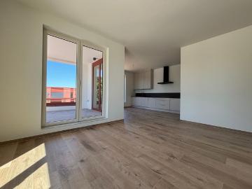 Lichtrijke penthouse met 2 slaapkamers in Sint Lievens Houtem