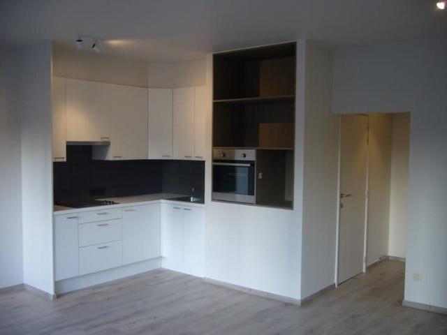 Lichtrijke studio 35m2 te huur op toplocatie centrum Gent