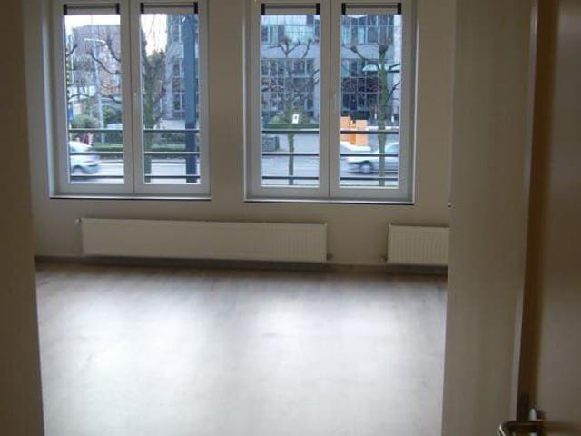 Lichtrijke studio 35m2 te huur op toplocatie centrum Gent