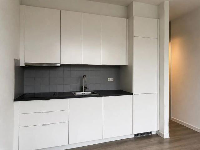 lichtrijke studio op centrale ligging in Antwerpen!