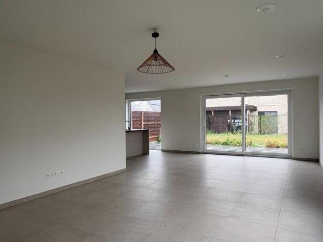 Lichtrijke 3 slaapkamerwoning met tuin en inpandige garage