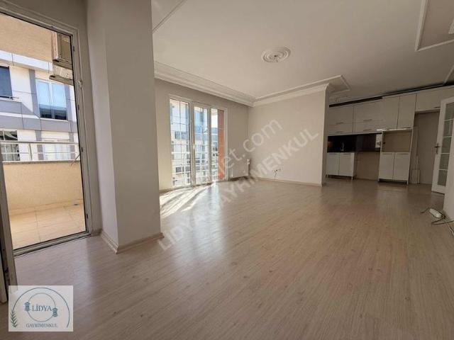 Lidya Gayrimenkul Fındıklı Mh.ara Kat Balkonlu Manzaralı 2+1