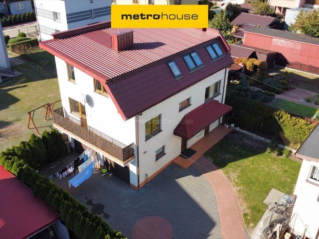 Uroczy dom 223 m² z garażami, nowoczesny, spokojna okolica