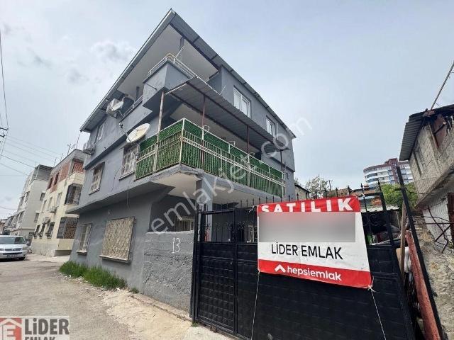 Lider’den Adana Seyhan Gürselpaşa Mahallesinde 3 Katlı 3 Ayrı 2+1 Şeklinde Satılık Müstakil Ev