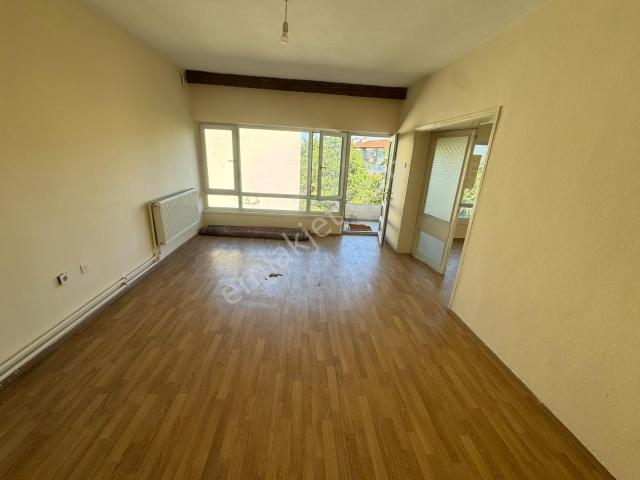 Lider Emlaktan Altınpark Yakını Kiralık Daire 3+1 Katta