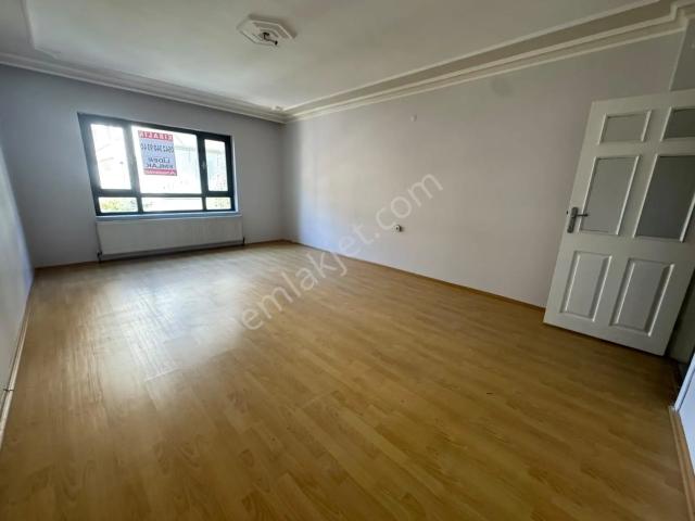 Lider Emlak'tan Güneşevler Merkez'de 3+1 Kiralık Daire