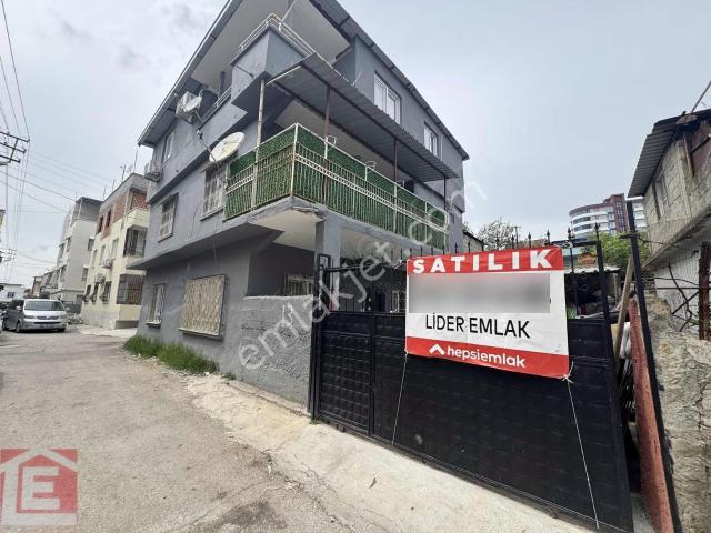 Lider'den Gürselpaşada Türkmenbaşı Yakını 3 Katlı Cazip 3 Ev