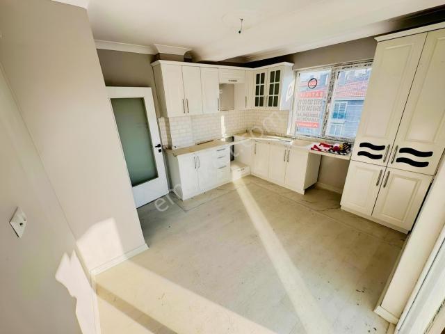 Lider'den Salı Pazarı Mevki Sıfır Ebeveyn+kiler Teras Balkon 3+1