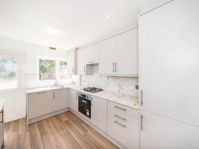 Lidiard Road, Earlsfield SW18, 3 bed property to rent, £3,700 pcm | PrimeLocation