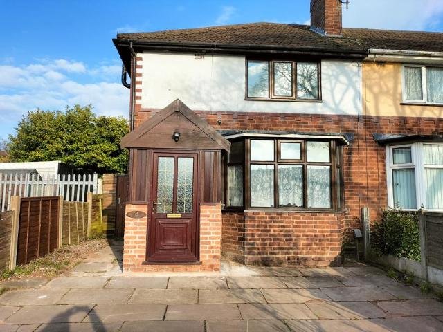 Lidl, 20 Old Walsall Road, Birmingham, B42 1DT, United Kingdom | 3 bed duplex for rent #140225975 | Rentberry