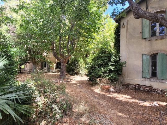 Lieu dit a moins de 10 minutes de Coursan et 20 minutes des. 420m² Narbonne