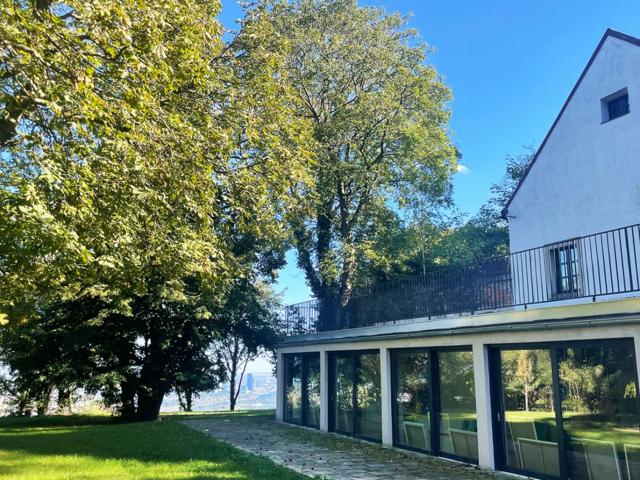 Liebe zur Nostalgie: Historische Villa am Kahlenberg mit Blick Über Wien