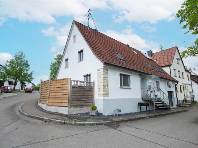 Liebevoll modernisiertes Bauernhaus mit historischem Fachwerkcharme und modernem Wohnkomfort