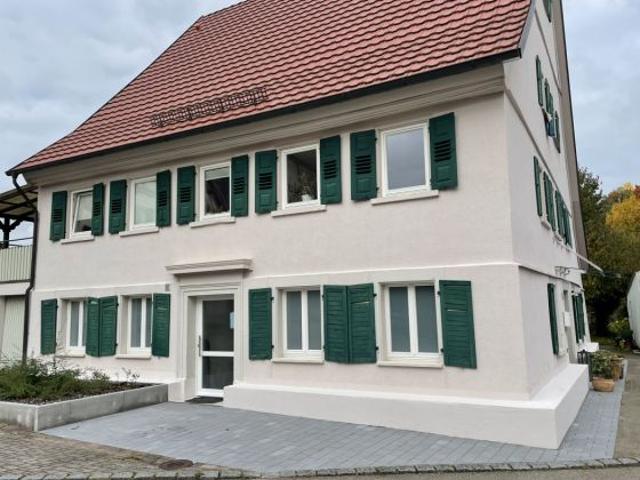 Liebevoll saniertes Mehrfamilienhaus mit großem Garten