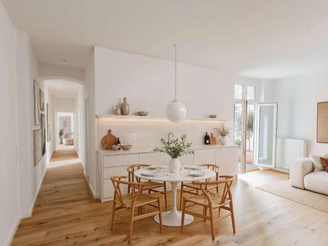 Liebevoll renovierte 3 Zimmer Altbauwohnung mit Balkon in Berlin Wilmersdorf