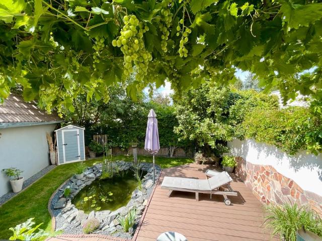 Liebevoll renoviertes Einfamilienhaus mit uneinsehbarem Garten