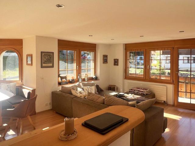 Liebevolle 4.5 Zimmer Wohnung im wunderschönen Grächen