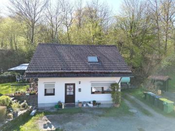 Liebevolles Einfamilienhaus in beliebter Lage von Reichshof Windfus