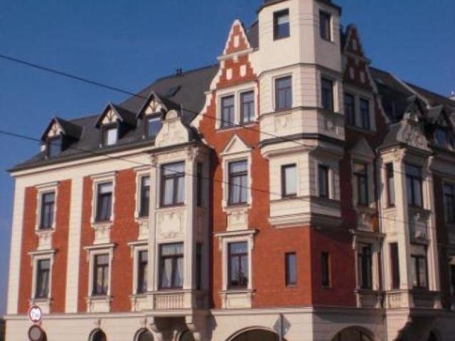 Liebknechtstraße 75. 2 Zimmer Wohnung mit Balkon im 1. Dachgeschoss