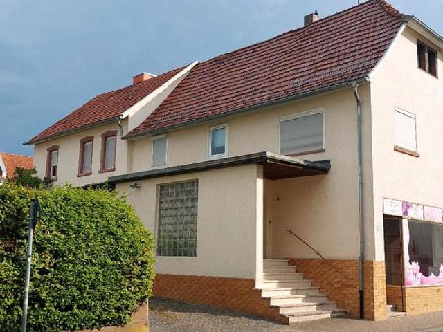 Liebhaberobjekt mit Garten, möbliert, bezugsfertig 255m² WF