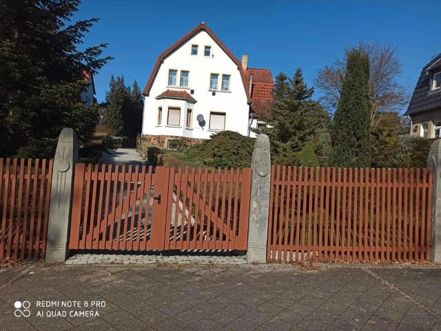 Liebhaberstück am Park – Verträumte Altbauvilla mit Potenzial
