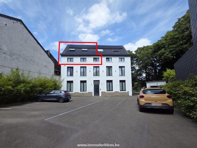 LIEGE – Beau DUPLEX 2 ch + emplac.parking Loyer: 900,00 € / mois