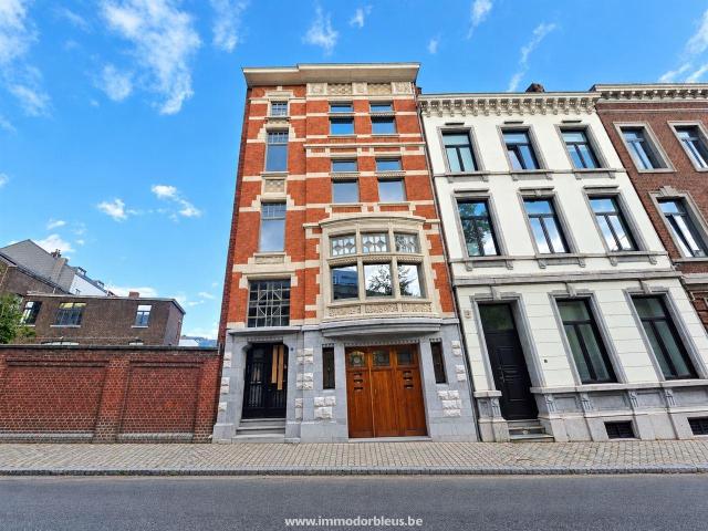 LIÈGE – Prox. Botanique Appart. rez rénové 1 ch+cour Loyer: 800,00 € / mois