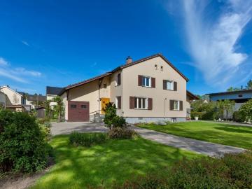 Familienfreundliches 4 ½ Zi. DEFH mit lauschigem Garten an ruhiger Wohnlage!