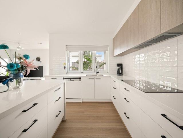 Lifestyle Communities Meridian Modern living at its best with this 3 bedroom north facing home