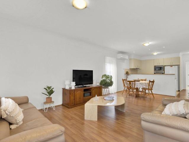 Lifestyle Communities Seasons Comfort in the heart of the community