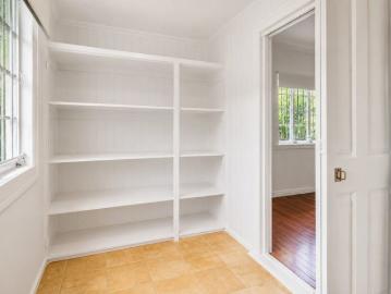 Lifestyle & Convenience in One of Everton Park’s Best Pockets