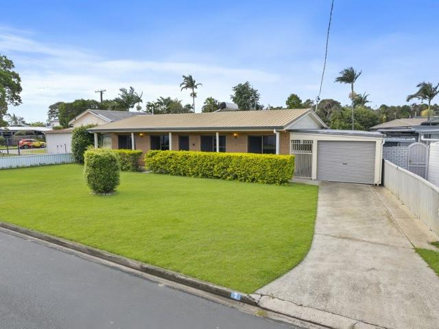 LIFESTYLE CHANGE AWAITS \ AFFORDABLE COASTAL LIVING!