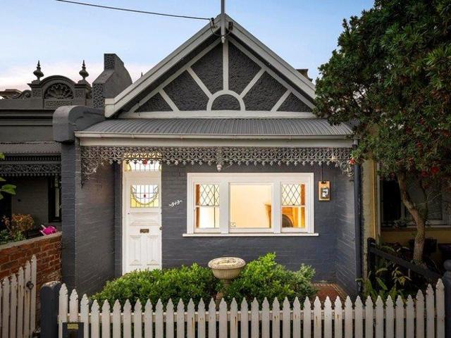 Lifestyle and Charm in a Premier Location