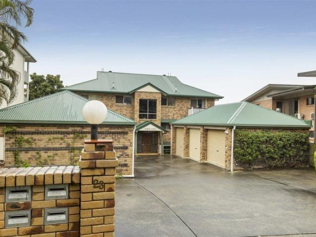 Lifestyle and Location in a Rarely Available Apartment Complex