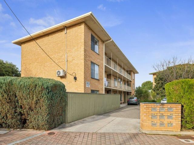 Lifestyle and Location in the Heart of Goodwood!