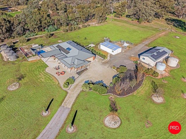 Lifestyle Acreage with Space, Comfort and Views