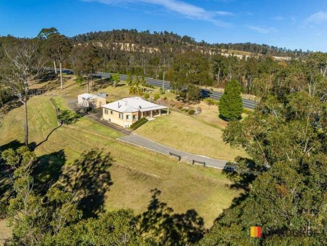 Acreage Living for Families Seeking Space, Privacy & Freedom