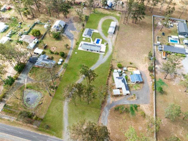 Lifestyle Acreage with 2 Homes