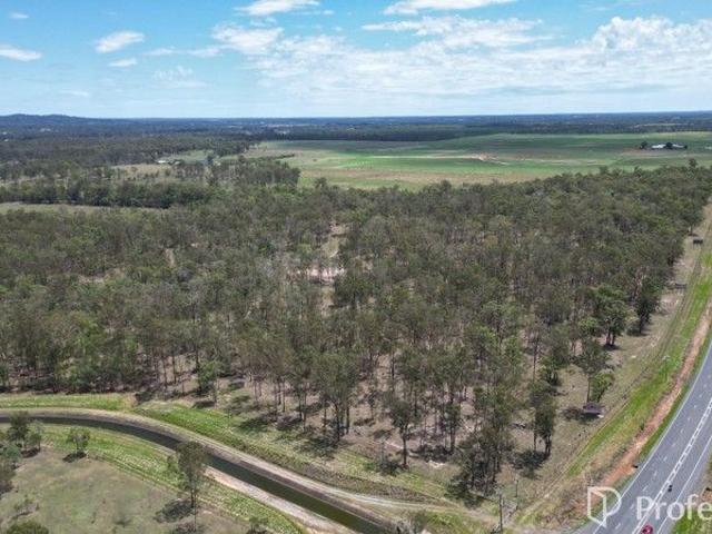 Lifestyle Acreage On The Bruce Highway