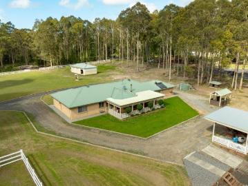 Lifestyle Acreage Space, Privacy and Versatility on 24.49ha Approx. 60 Acres