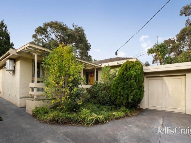 Lifestyle appeal with unrivalled freeway access